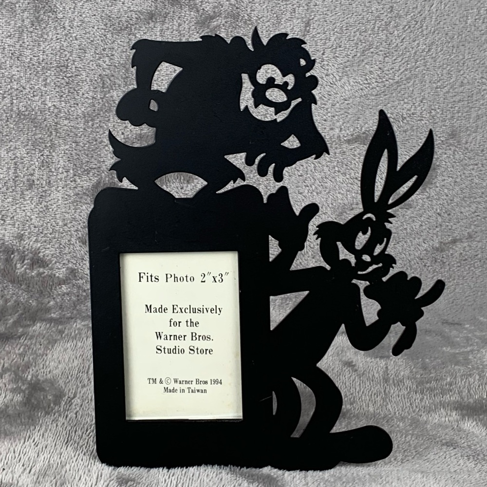 Vintage 1994 Warner Bros Looney Tunes Silouette Black Cut Metal Picture Frame